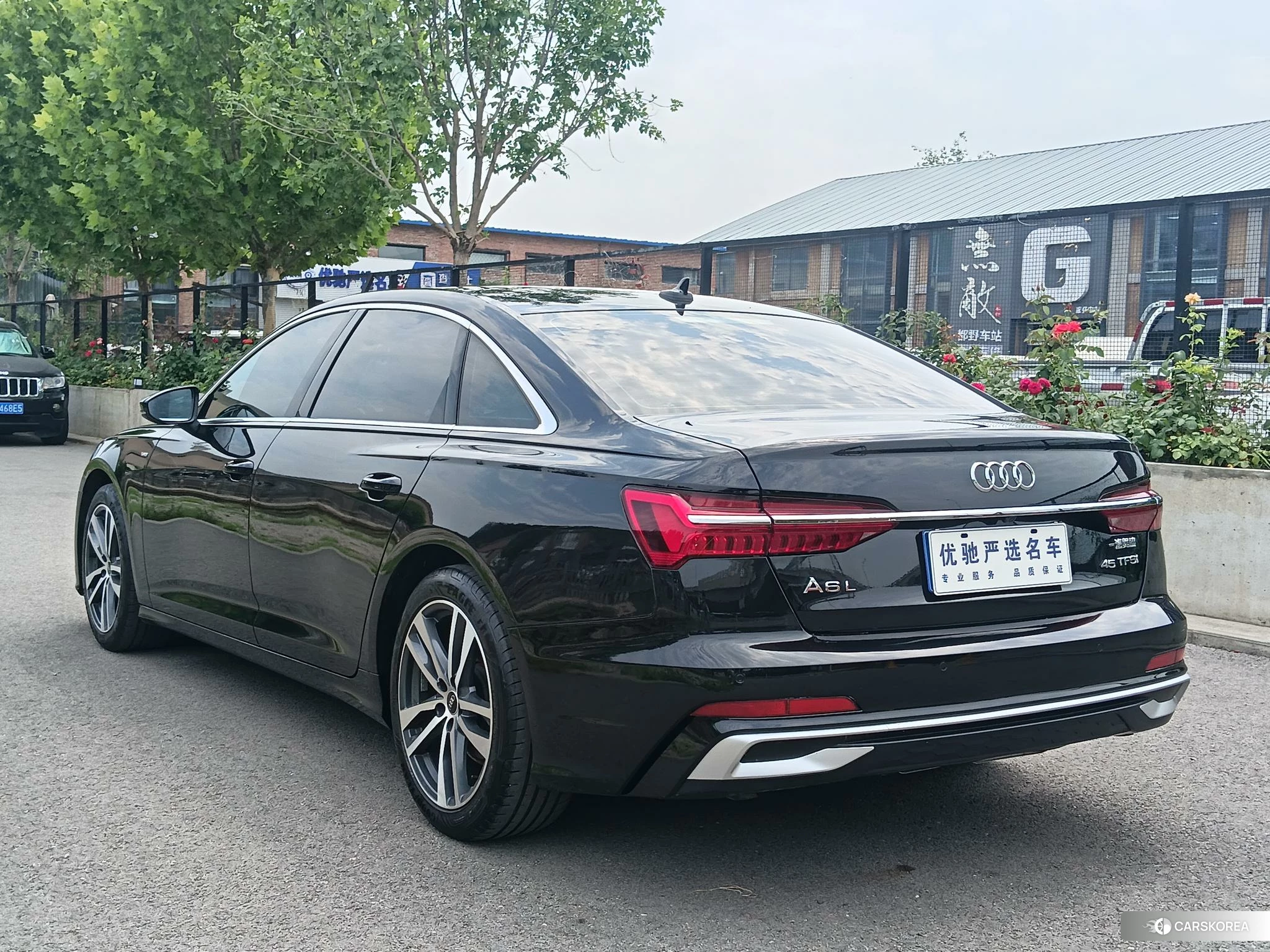 Audi A6L id 4492700 из Китая 12