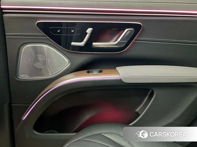 Mercedes-Benz EQS SUV id 4256460 из Китая 12