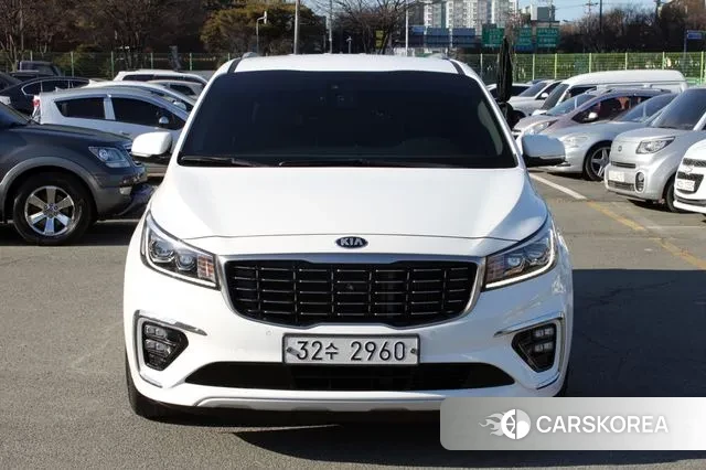 Kia The New Carnival id 3651419 из Кореи 11