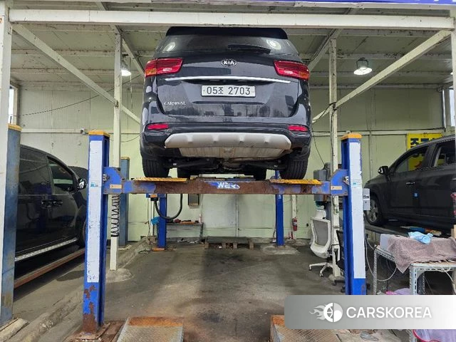 Kia The New Carnival 2018 Черный из Кореи, фото 2