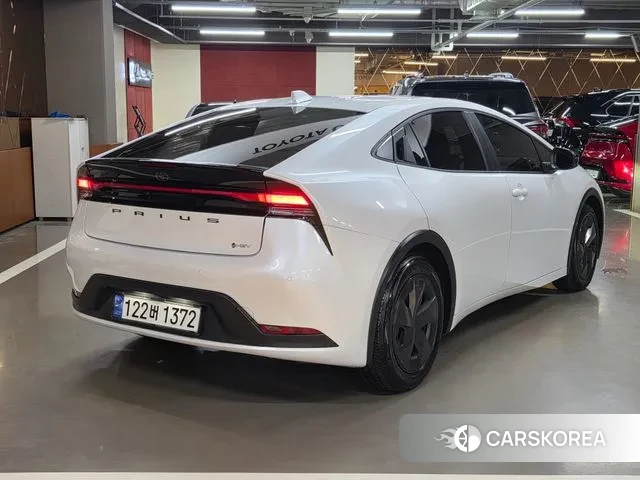 Toyota Prius 5th Generation id 3223372 из Кореи 9