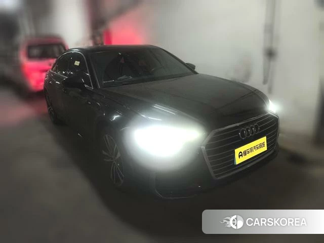 Audi A6L 2022 Черный из Китая, фото 2