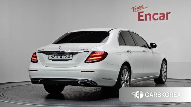 Mercedes-Benz E-Class W213 id 4188739 из Кореи 12