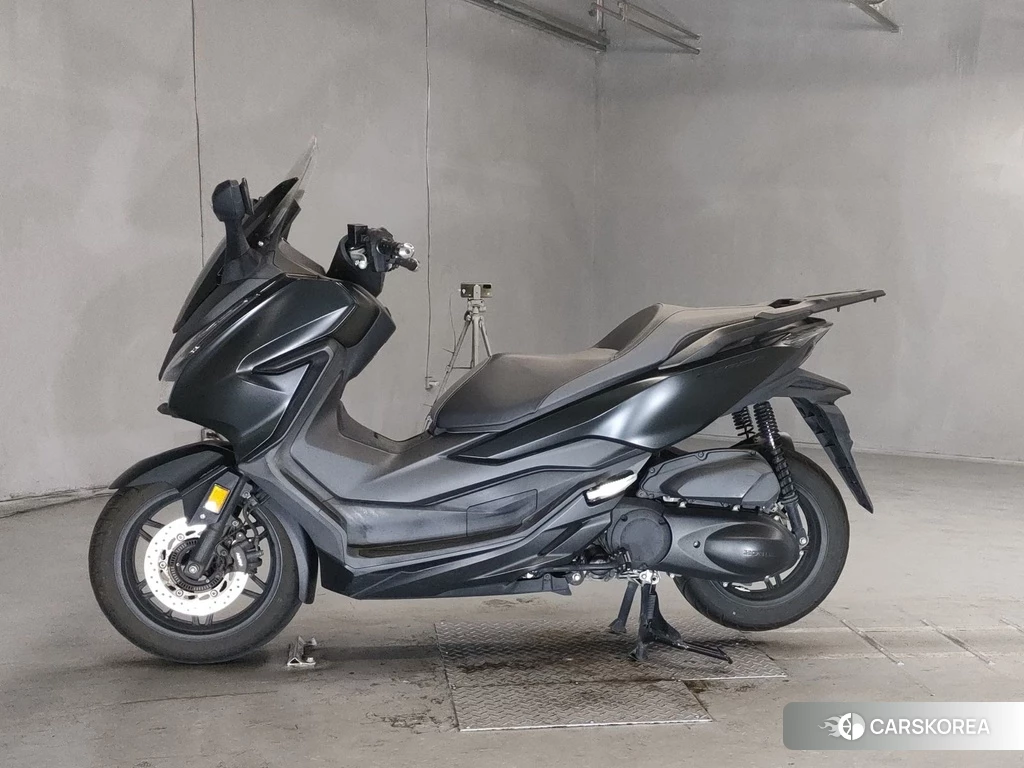 Проданный Honda FORZA 2018 из Японии