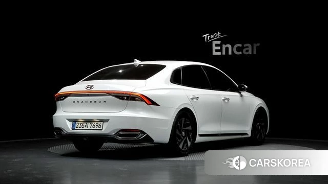 Hyundai The New Grandeur IG Hybrid id 3800732 из Кореи 12