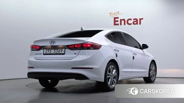 Hyundai Avante AD id 3886621 из Кореи 12