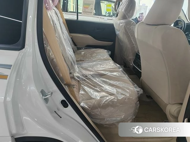 Toyota Land Cruiser (imported) 2026 Белый из Китая, фото 2