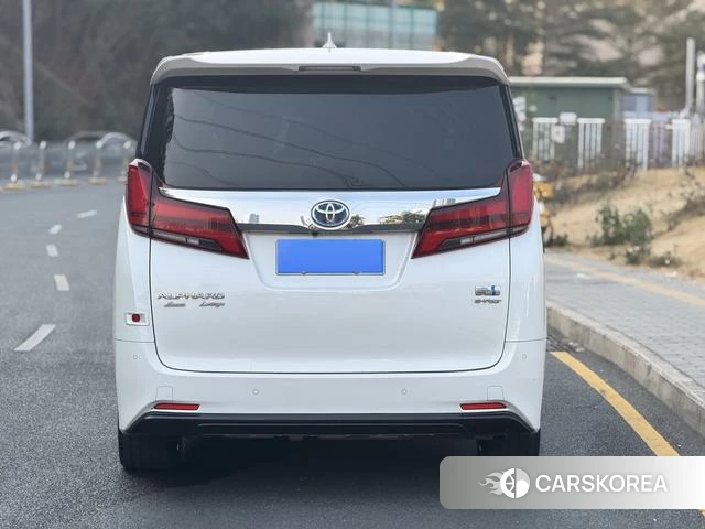 Toyota Elfa id 4328529 из Китая 12