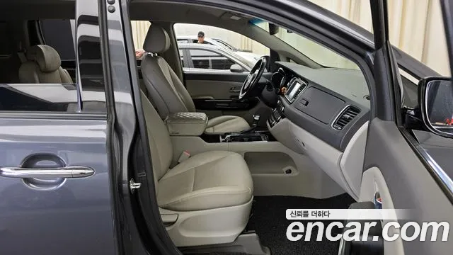 Kia All New Carnival id 2673354 из Кореи 12