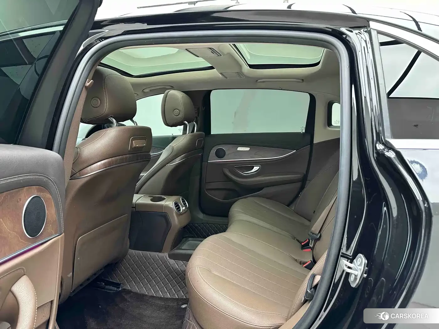 Mercedes-Benz E-Class id 4607050 из Китая 9