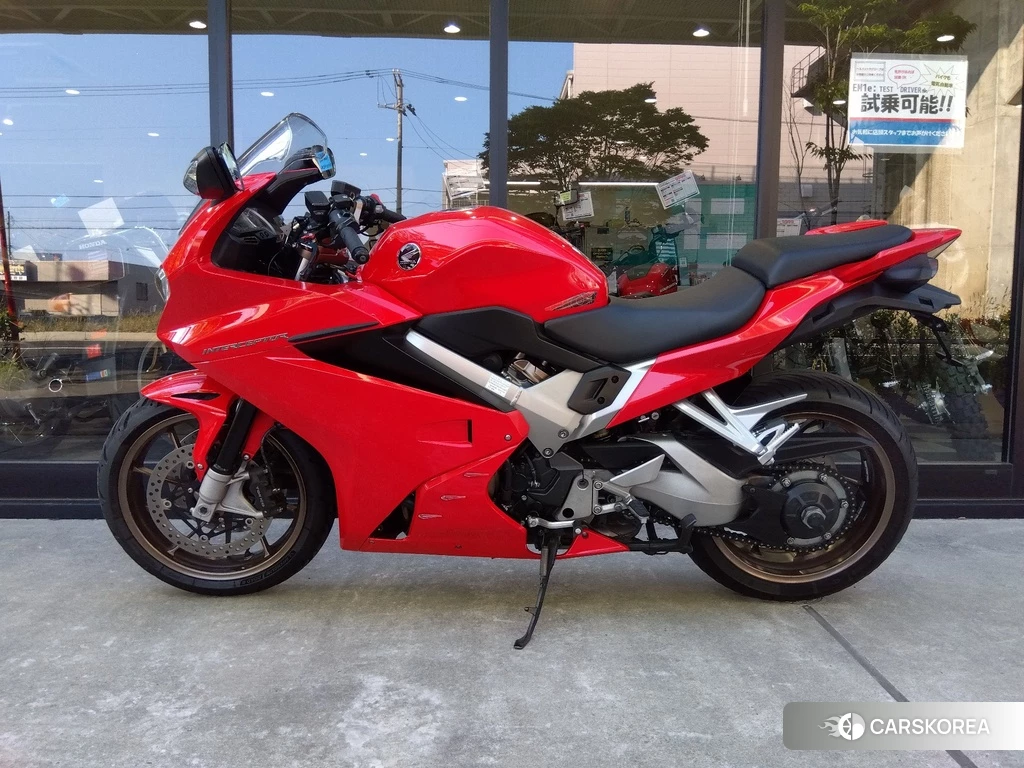 Проданный Honda VFR800F 2014 из Японии, фото 2