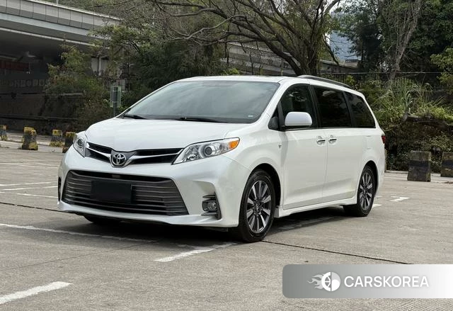 Toyota Sienna id 3896153 из Китая 10