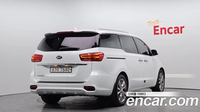 Kia The New Carnival id 2475002 из Кореи 12