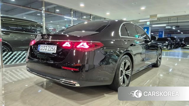 Mercedes-Benz E-Class W214 id 4427368 из Кореи 12