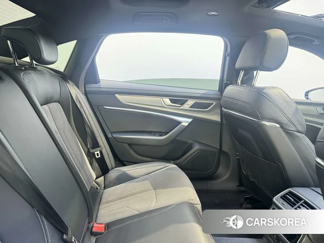 Audi A6L id 4216866 из Китая 10