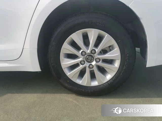 Toyota Corolla id 4240054 из Китая 10