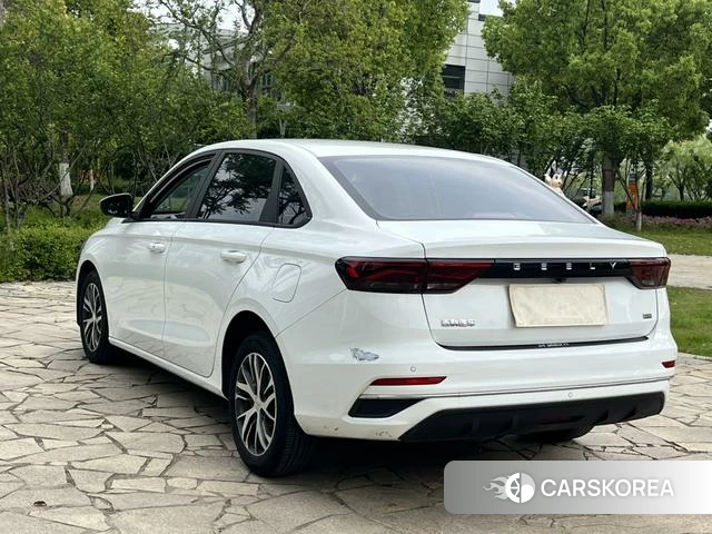 Geely Automobile Emgrand id 4242213 из Китая 7