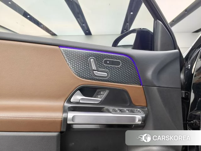Mercedes-Benz GLB 2025 Черный из Китая, фото 3