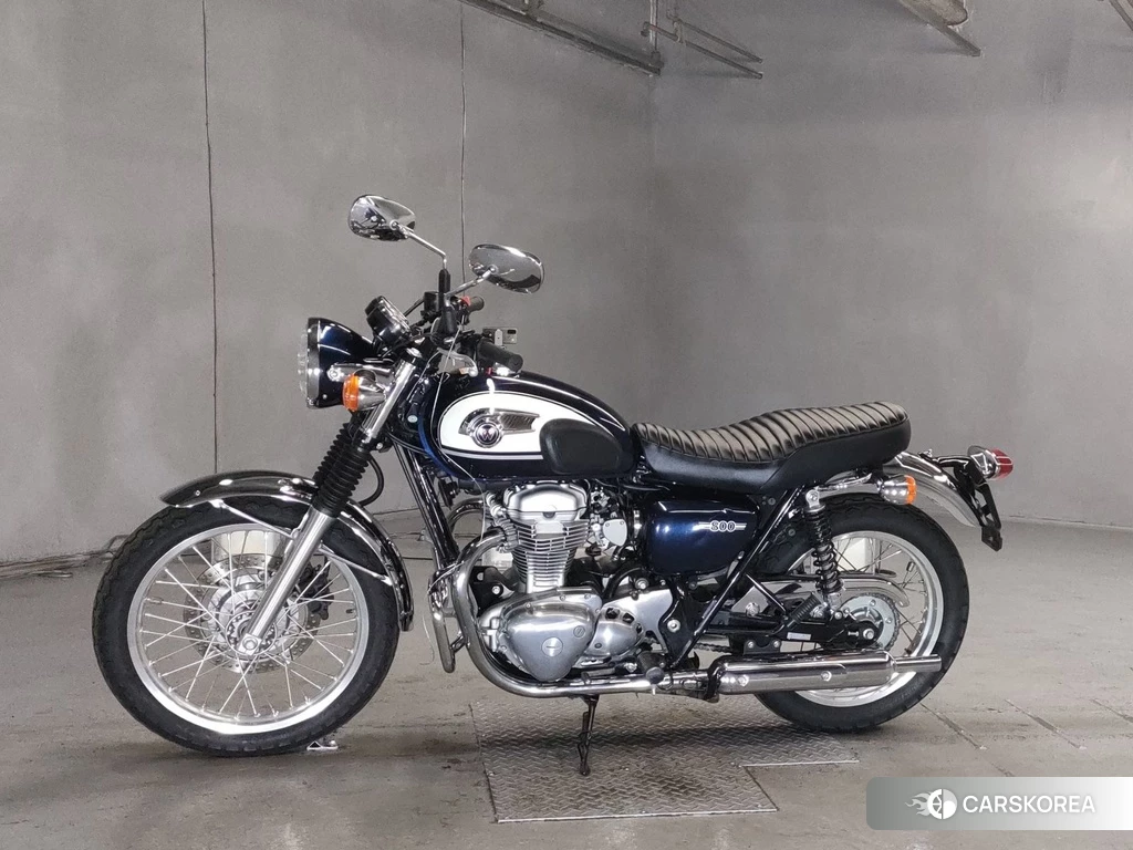 Проданный Kawasaki W800 2016 из Японии, фото 2