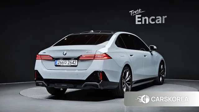 BMW 5 Series (G60) id 3399796 из Кореи 12