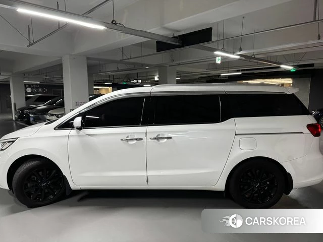 Kia The New Carnival id 4693991 из Кореи 9