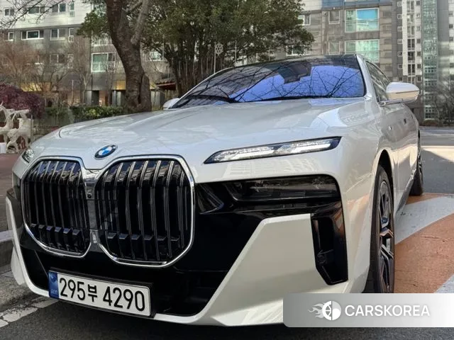 BMW 7 Series (G70) id 3502415 из Кореи 12