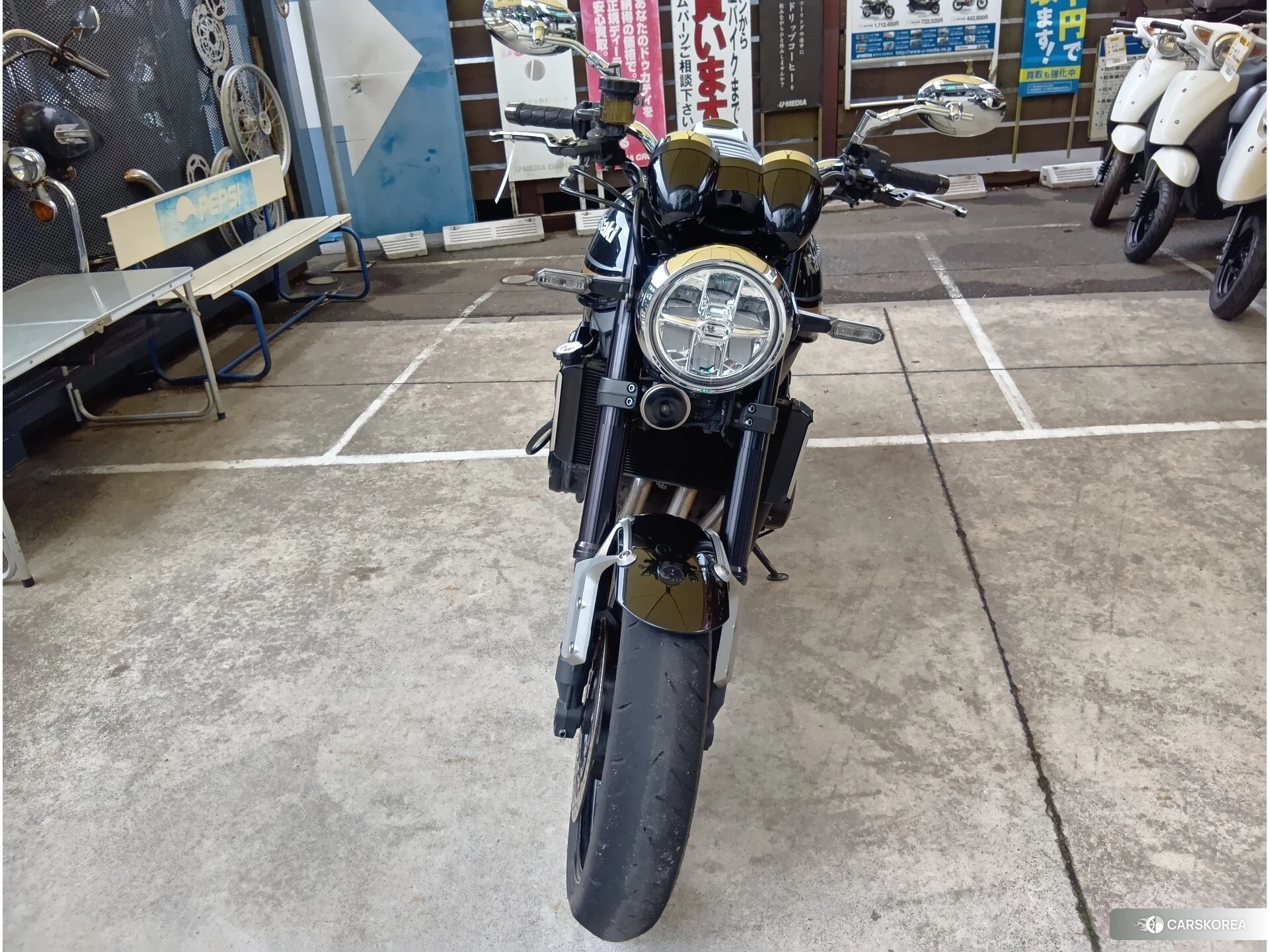 Kawasaki Z900RS id 4237933 из Японии 6