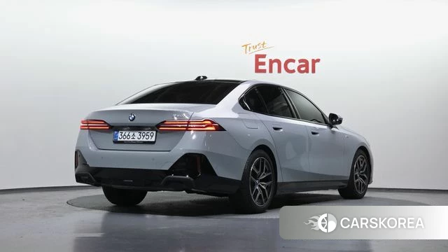 BMW 5 Series (G60) id 3798155 из Кореи 12