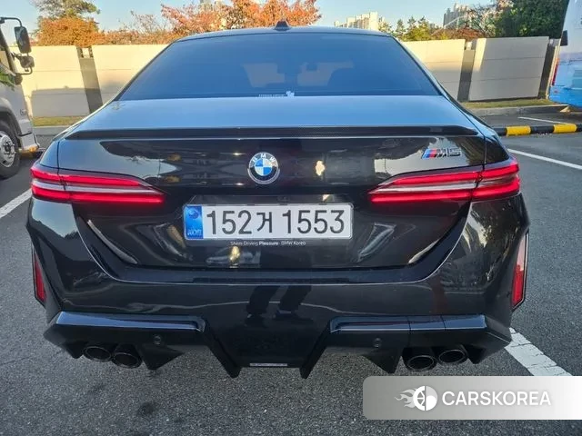 BMW M5 (G90) 2025 Черный из Кореи, фото 2