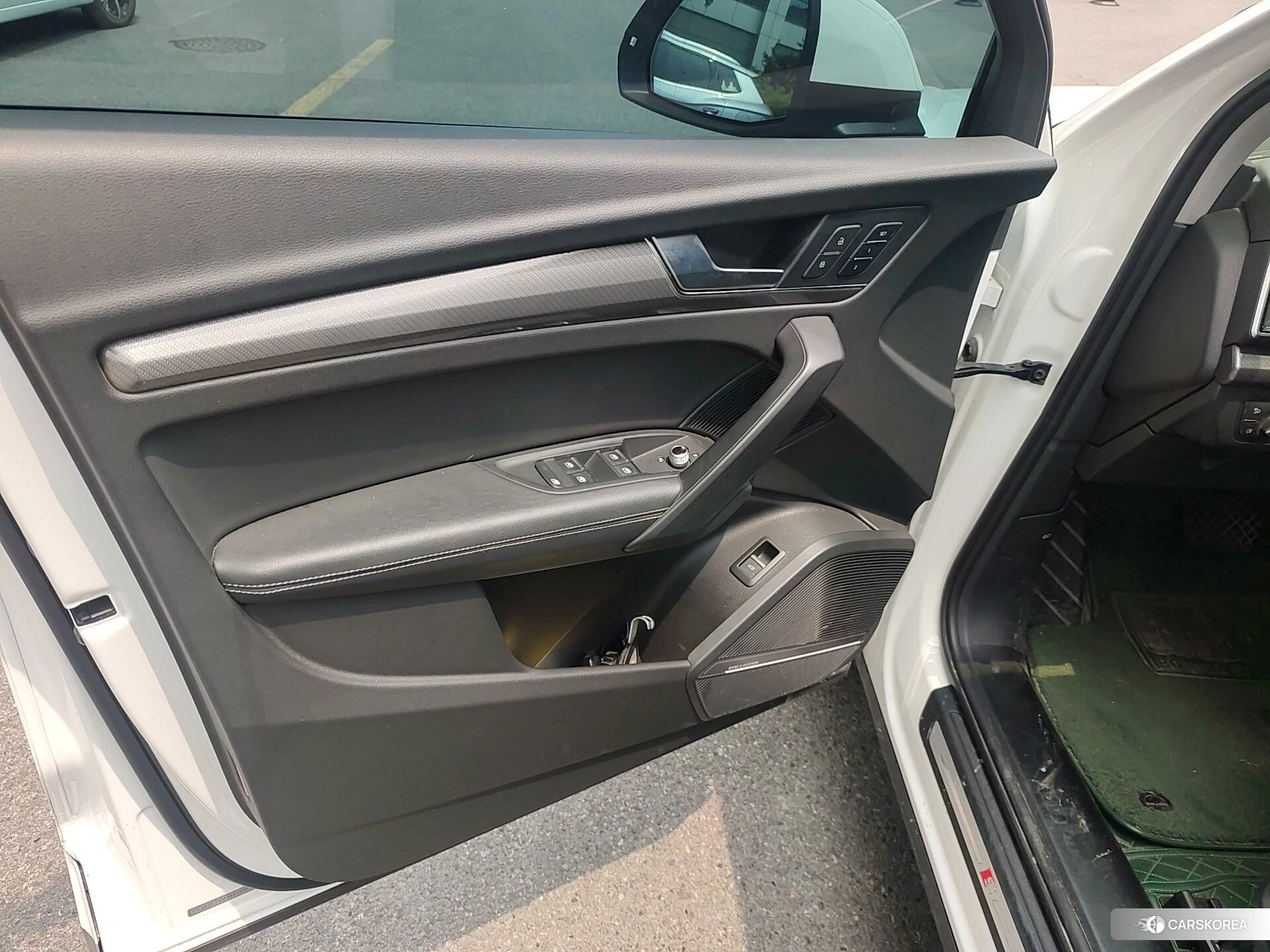 Audi Q5L id 4515127 из Китая 12