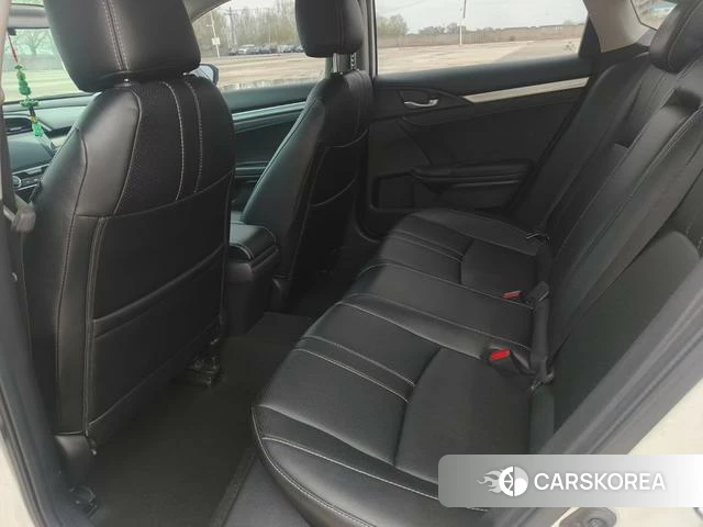 Honda Civic 2021 Белый из Китая, фото 2