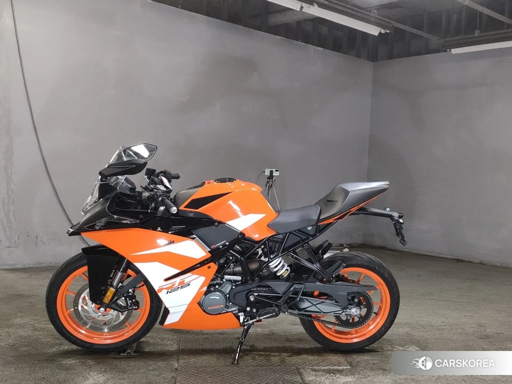 Проданный KTM RC 125 2017 из Японии