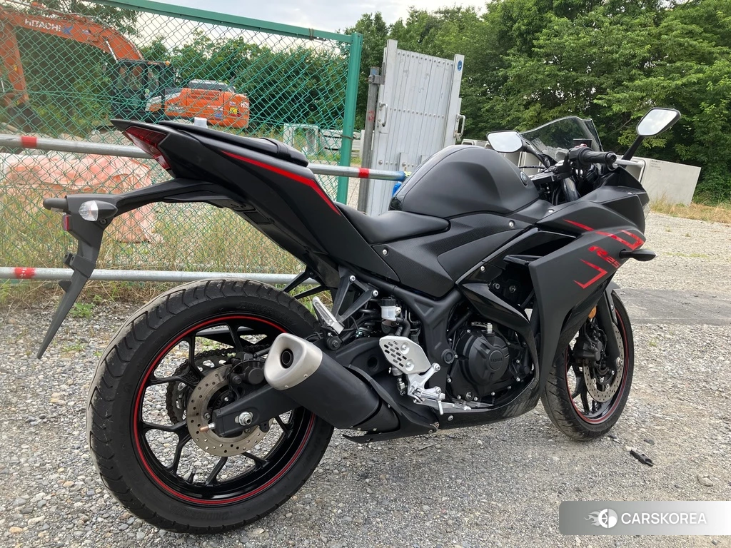 Проданный Yamaha YZF-R25 2016 из Японии