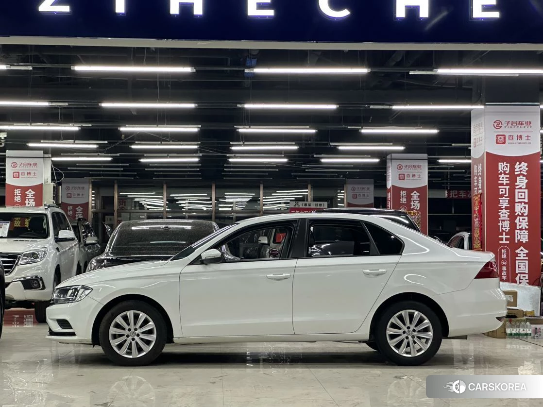 Volkswagen Bora id 4479497 из Китая 12
