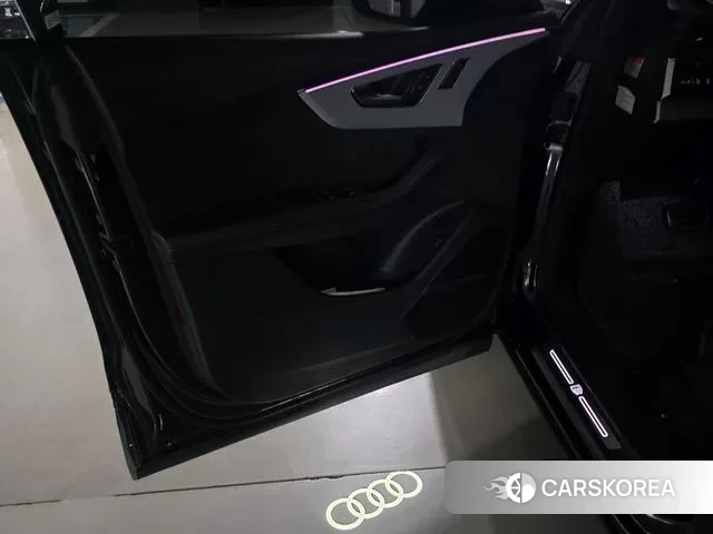 Audi Q8 (4M) 2021 Черный из Кореи, фото 6