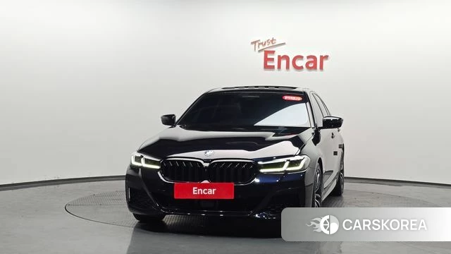 BMW 5 Series (G30) id 3891696 из Кореи 12