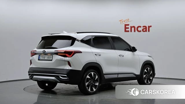 Kia Seltos id 4283919 из Кореи 12