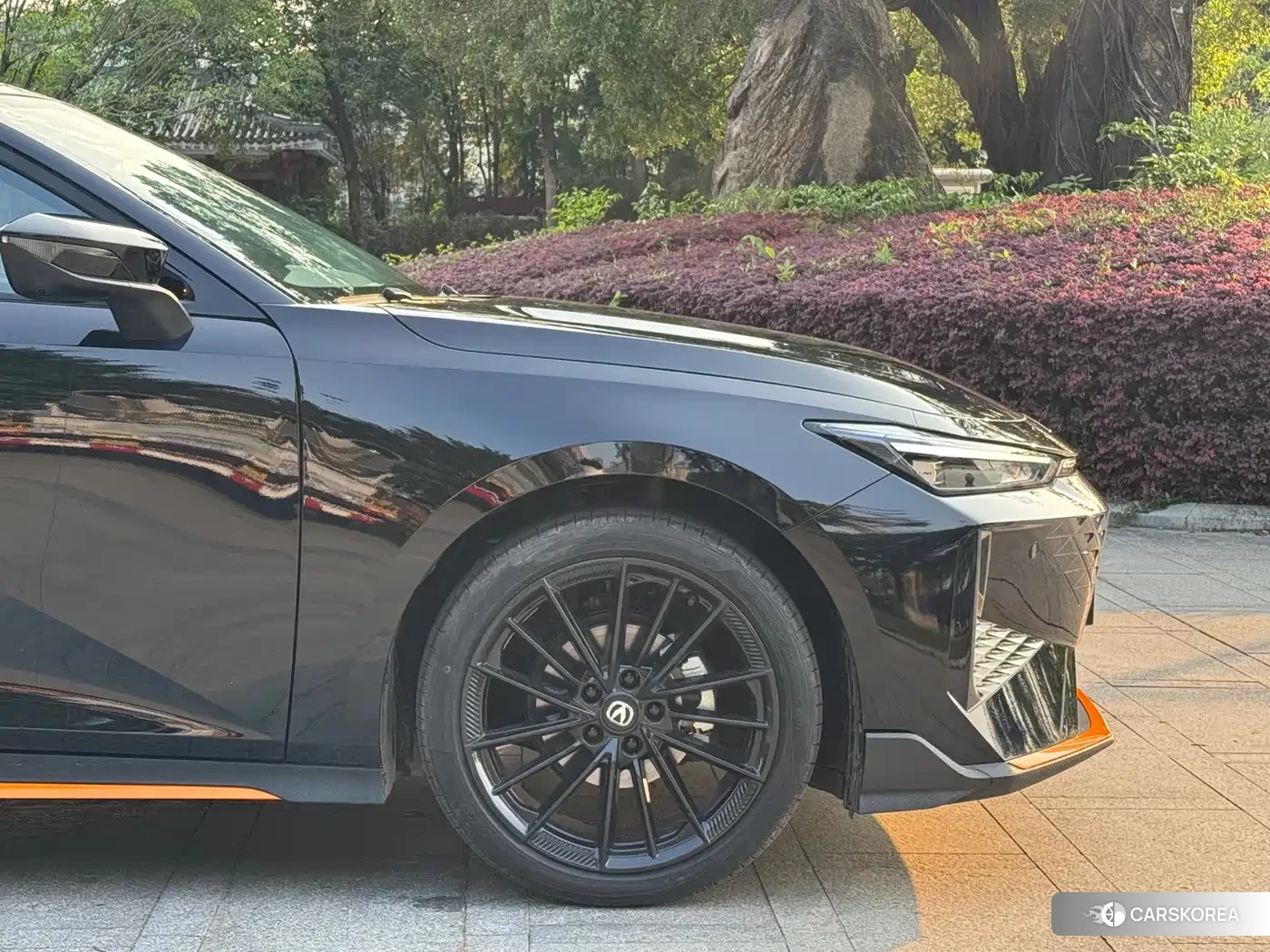 Chang'an Changan UNI-V id 4565293 из Китая 12