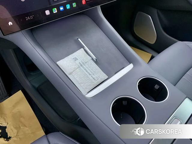 Xiaomi Car Xiaomi YU7 id 3919469 из Китая 12