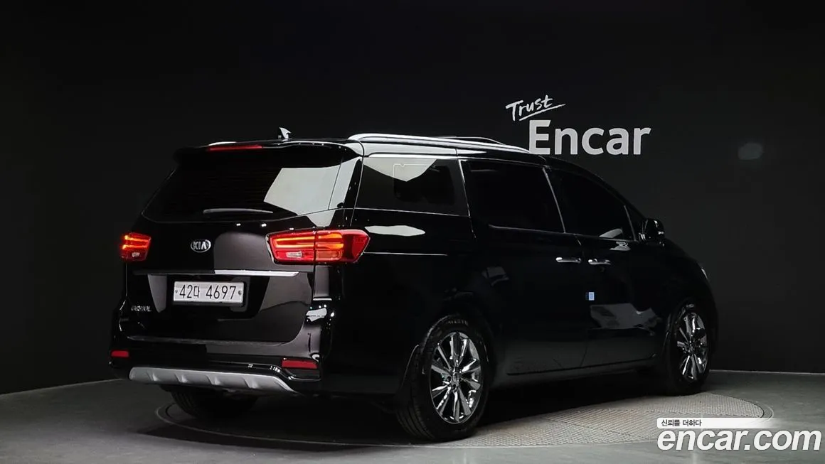 Kia The New Carnival id 887671 из Кореи 12