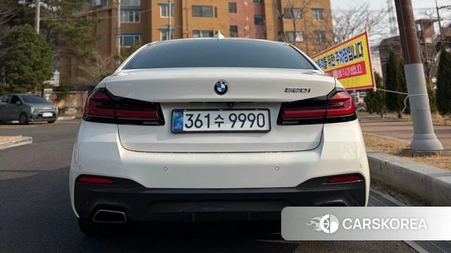 BMW 5 Series (G30) 2020 Белый из Кореи, фото 2