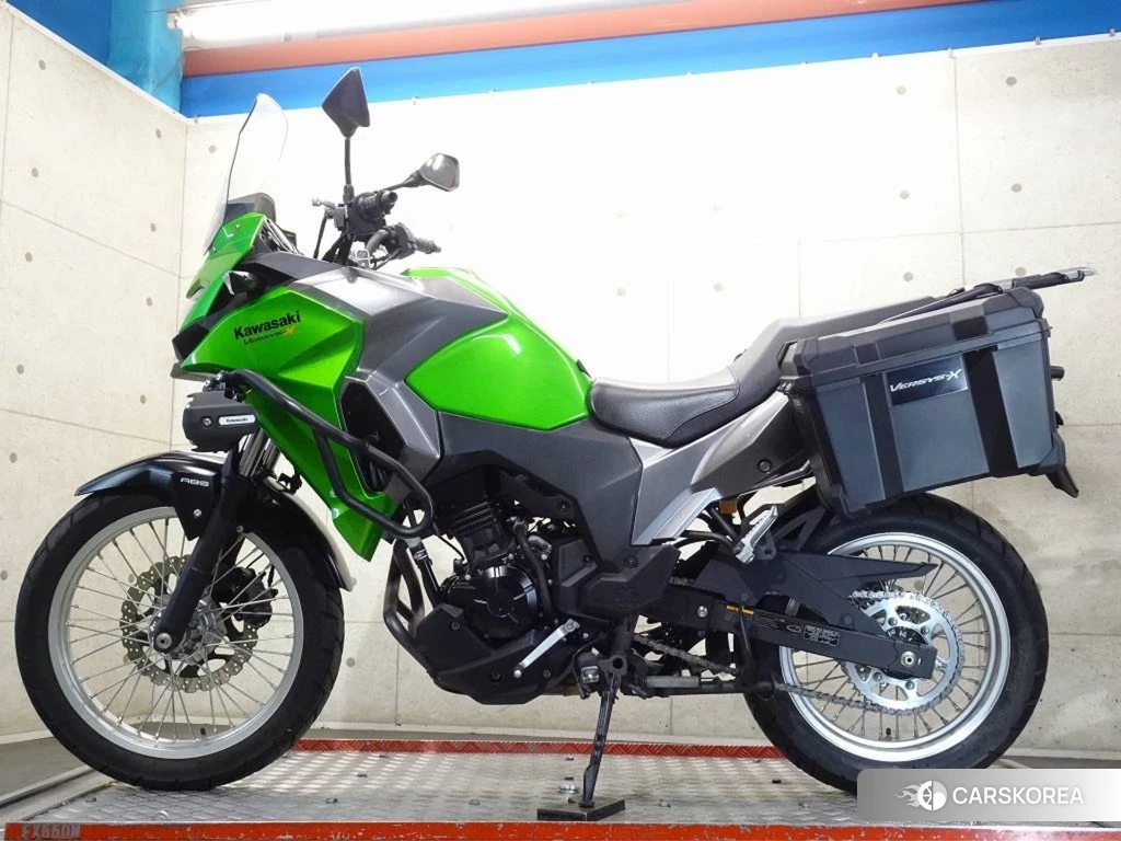 Проданный Kawasaki VERSYS-X 250 ABS 2017 из Японии