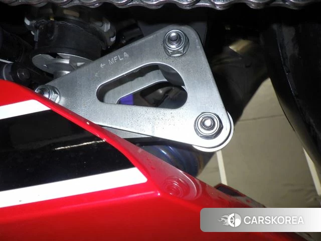 Проданный Honda CBR1000RR id 4184709 из Японии, фото 12