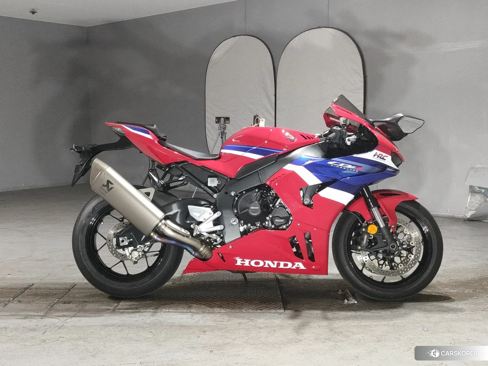 Проданный Honda CBR1000RR-R FIREBLADE id 3949495 из Японии