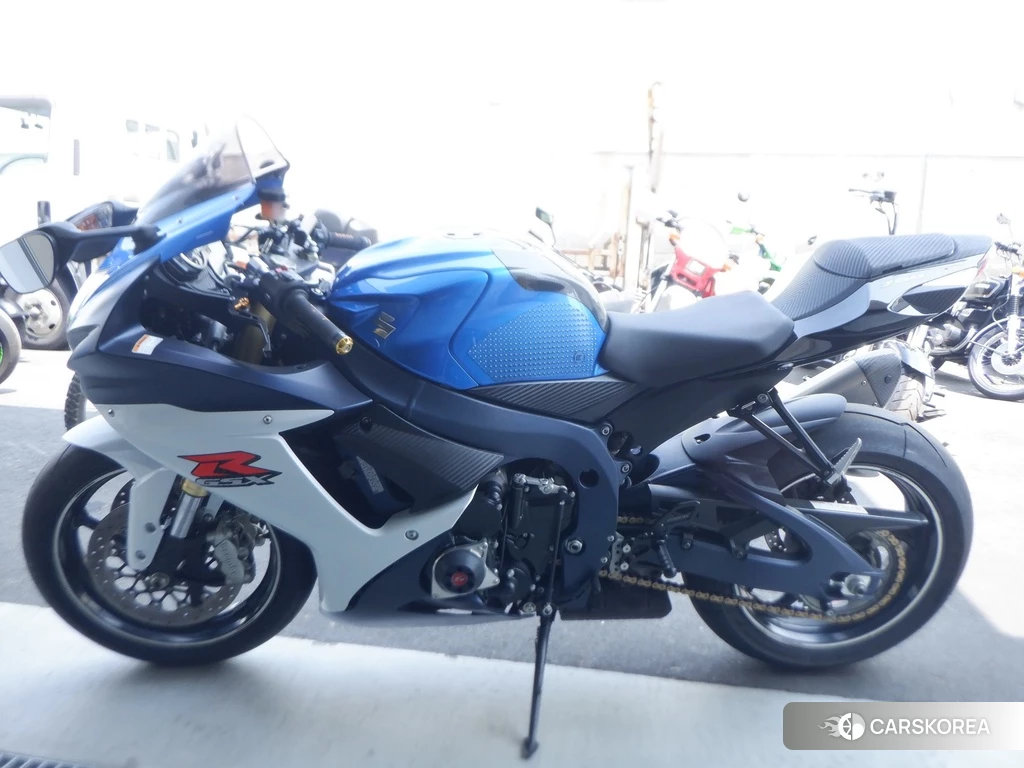 Проданный Suzuki GSX-R750 2012 из Японии, фото 2