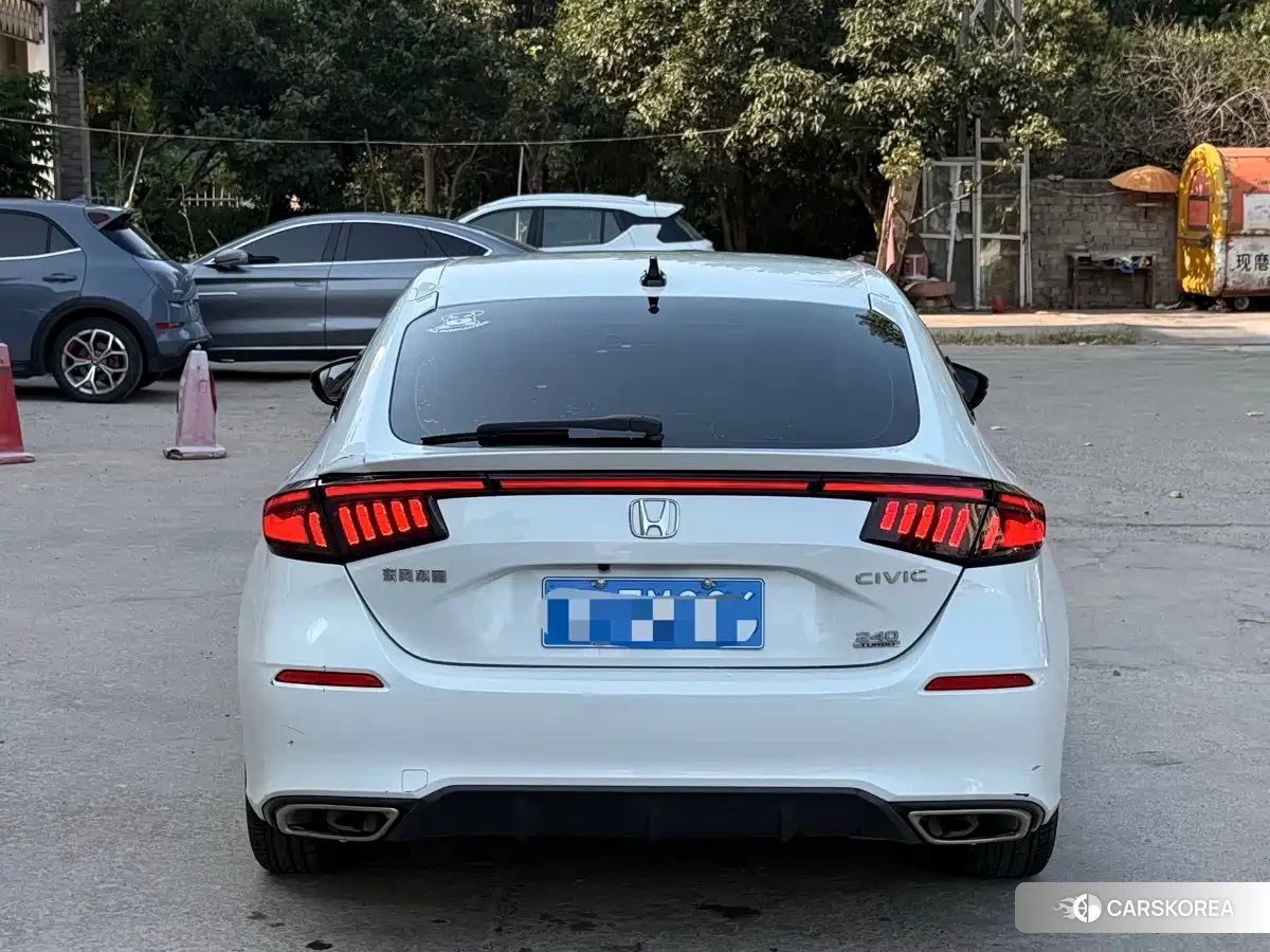 Honda Civic 2023 Белый из Китая, фото 2