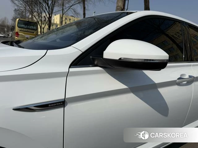 Volkswagen Sagitar id 4207947 из Китая 12