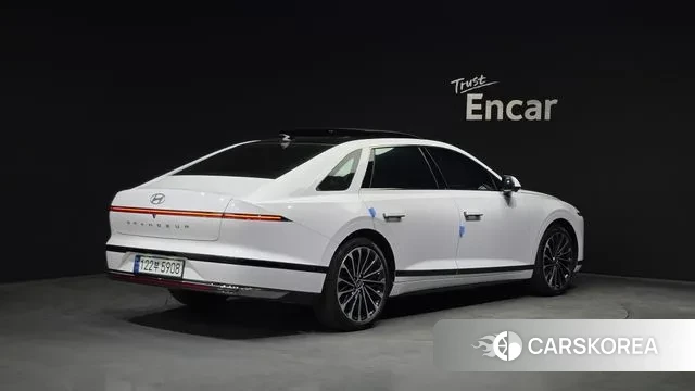 Hyundai Grandeur Hybrid (GN7) id 3022018 из Кореи 12