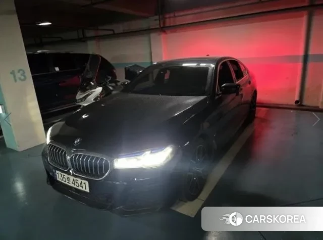 BMW 5 Series (G30) 2023 Черный из Кореи, фото 4