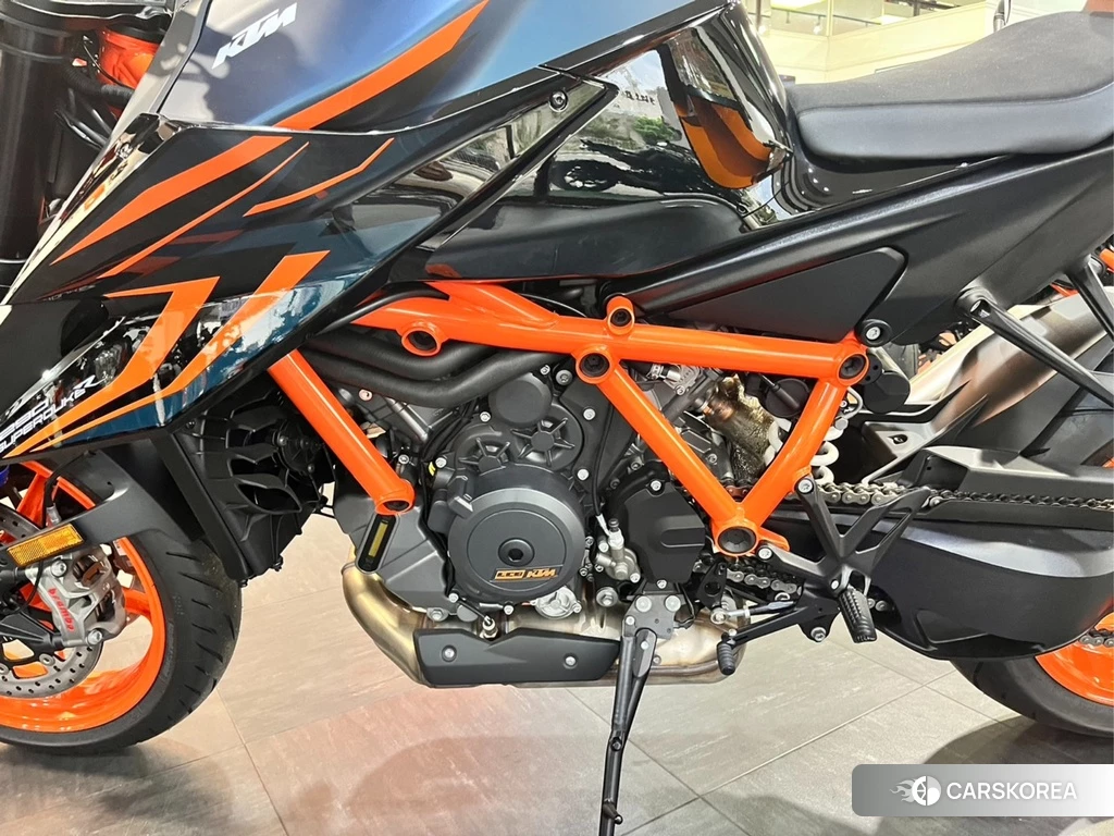 Проданный KTM 1290 SUPER DUKE R 2022 из Японии, фото 2
